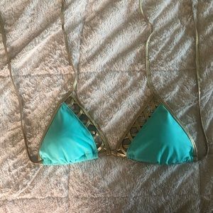 Teal triangle top